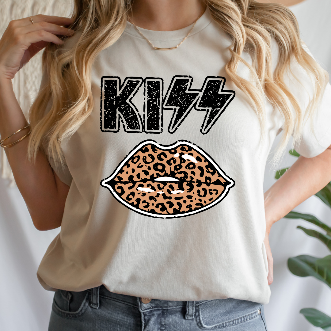 Kiss Leopard Lips DTF